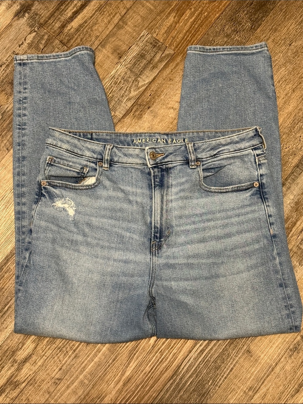 American Eagle Outfitters Straight Mom Jeans High Rise Size 14